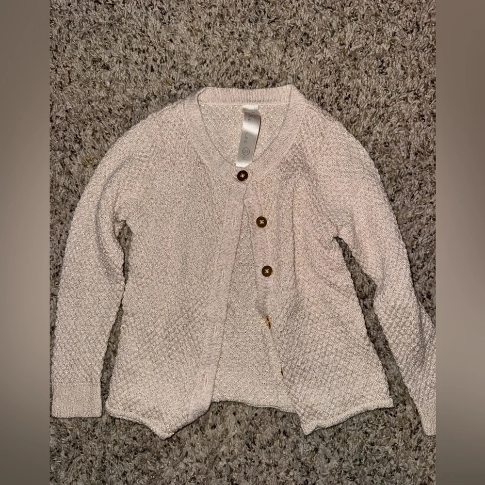 Toddler sweaters - 4 items